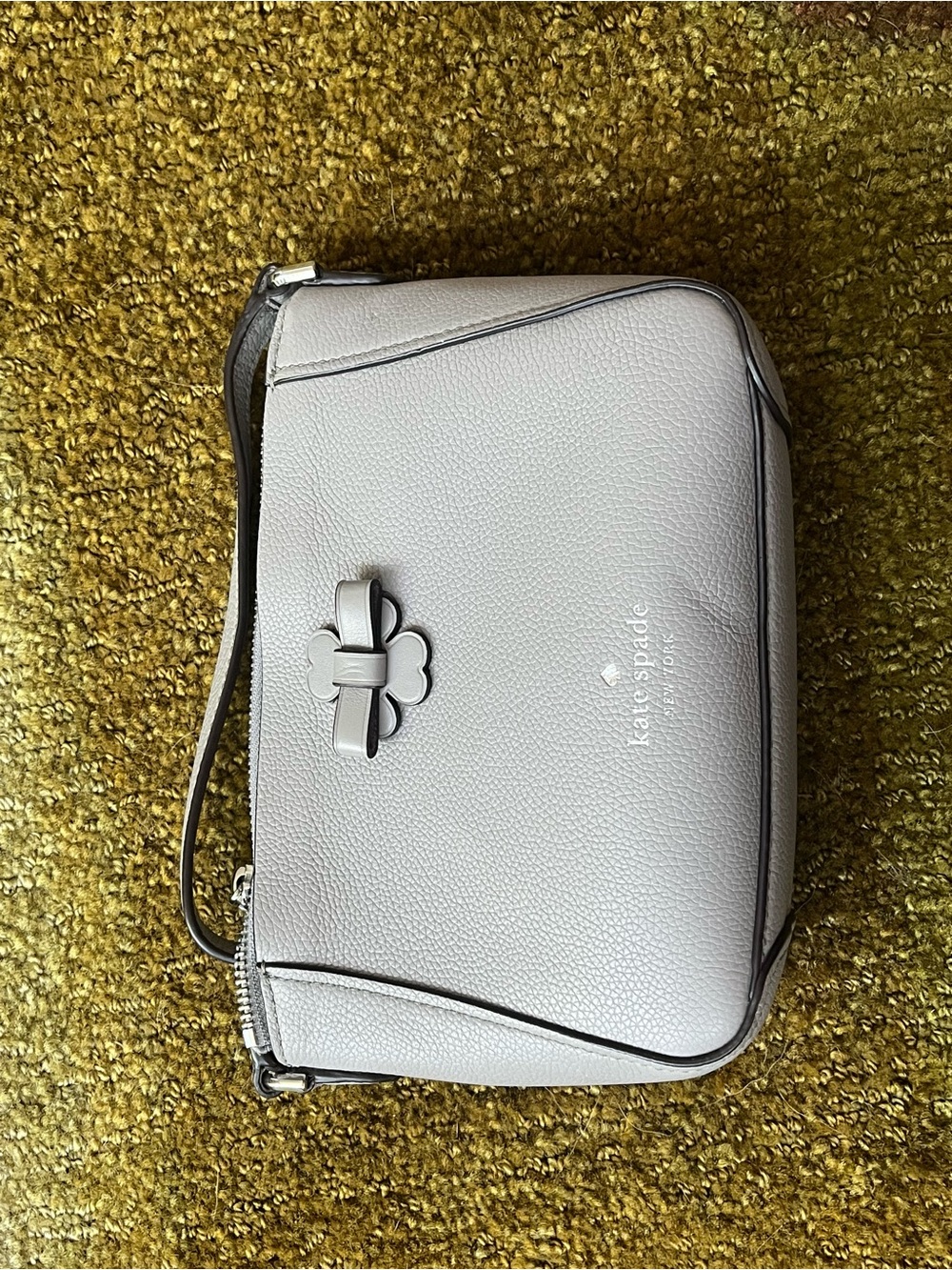 kate spade Pebbled Leather Crossbody in Light Gray with Flower Bow